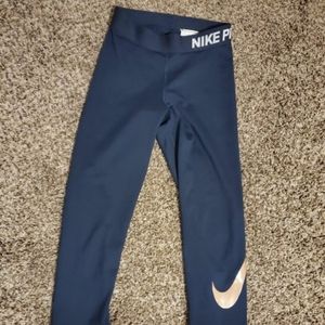 Nike cropped leggings